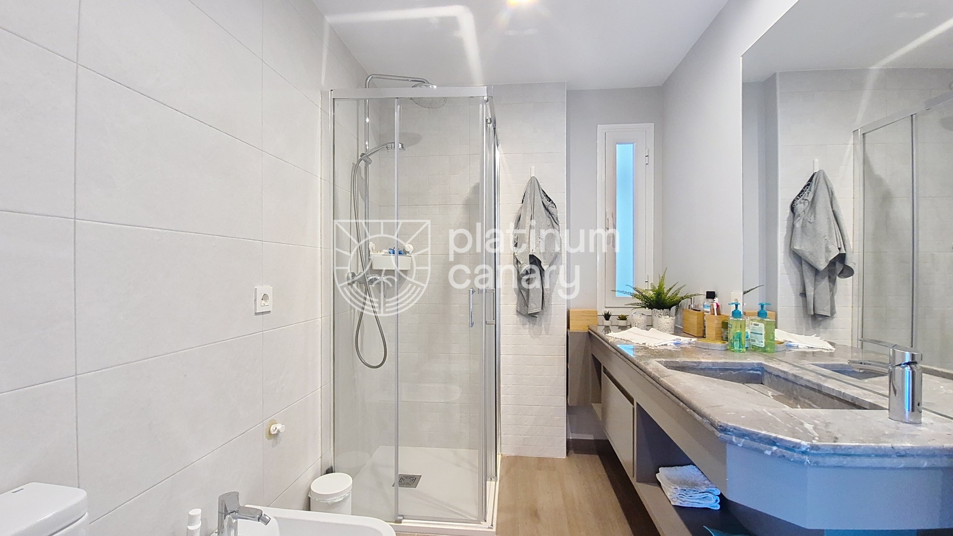 923630cc-0caf-4c1b-87be-a494cde7bb94