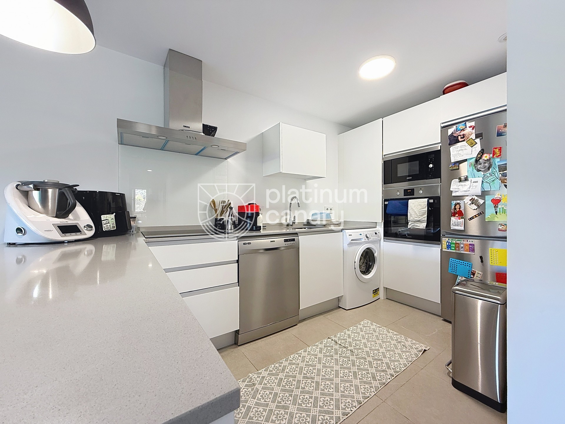 f755d065-e3f6-4364-a0e8-574c9718e540