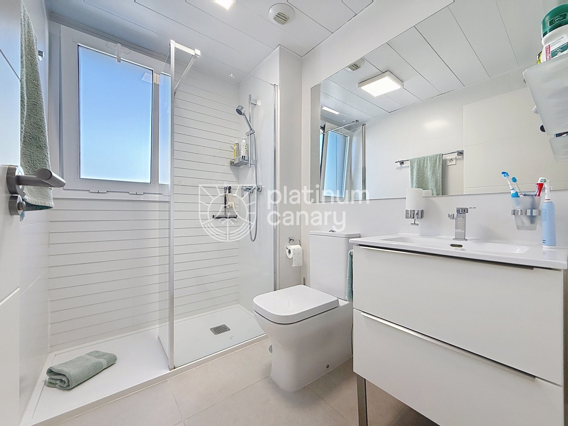 59ed11cc-c779-45d5-95cb-06e311576397