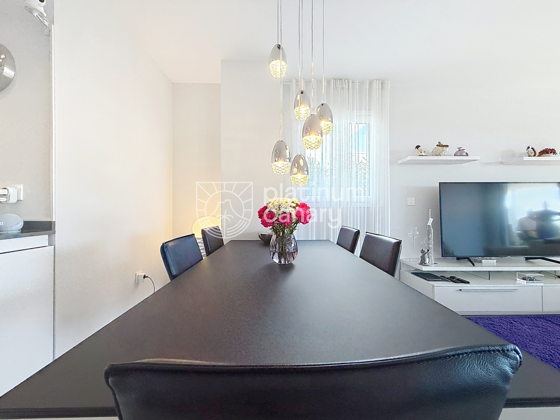 8a19055c-1aeb-4981-a5d1-b55ff3ffbfac